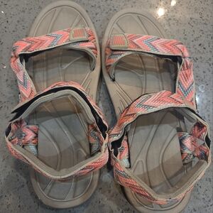 Women's Size 10 Northside Multicolor Sandals